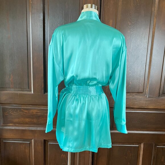 Victoria's Secret Short Silky Robe Long Sleeve Attached Belt Pockets Aqua/Teal - Picture 4 of 9